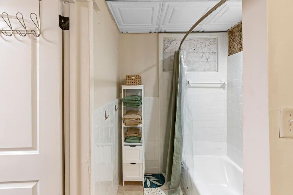 Cozy Buckhead Suite - Great Area, Free Easy Parking, Near Shops And Restaurants แอตแลนตา ภายนอก รูปภาพ
