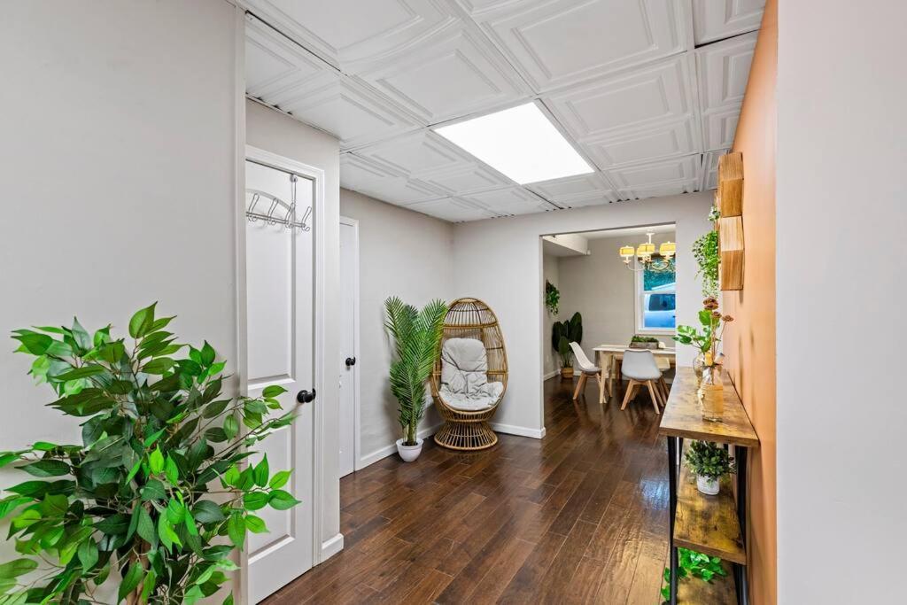 Cozy Buckhead Suite - Great Area, Free Easy Parking, Near Shops And Restaurants แอตแลนตา ภายนอก รูปภาพ